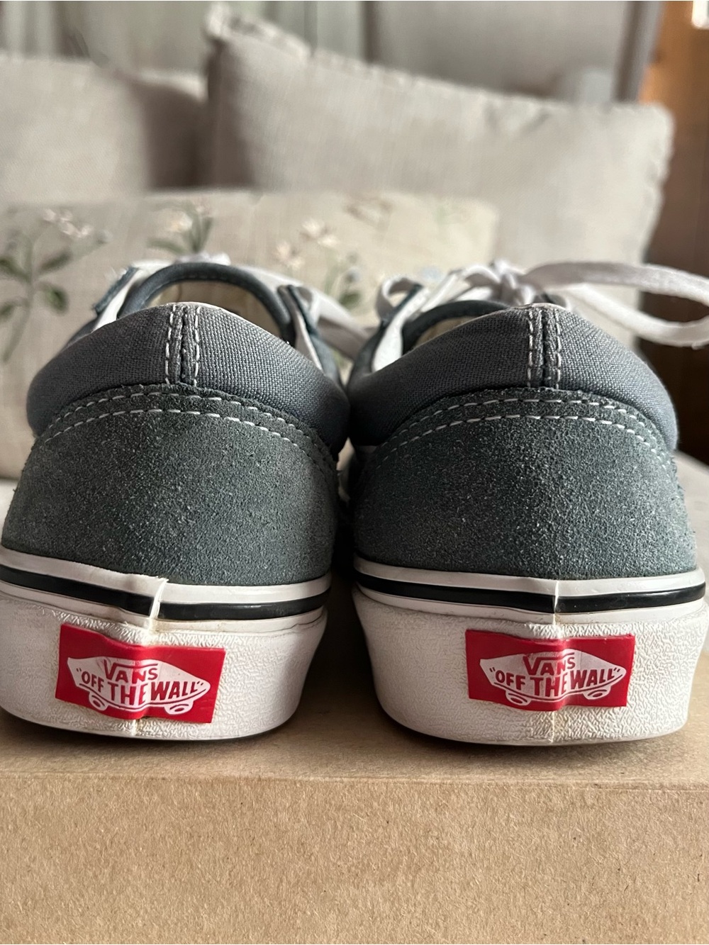 Vans Old Skool Low Top Sneakers in Dusty Blue Size 6.5 Women’s - Picture 3 of 7